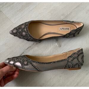 Badgley Mischka Gigi Pewter Crystal Pointed Toe Flat Shoes Size 7.5